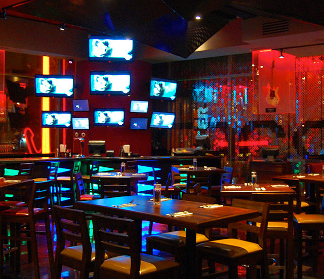 http://en.do-design.co/wp-content/uploads/2016/09/HardRock_Guatemala_Bar_Tables-640x550.jpg