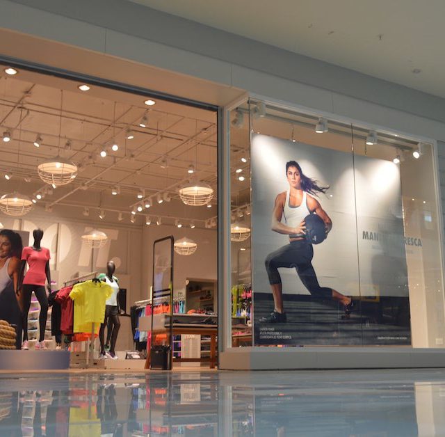 http://en.do-design.co/wp-content/uploads/2016/09/Tienda-Nike-640x628.jpg